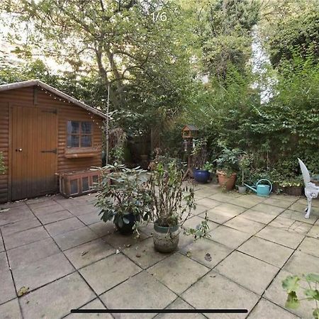 Lovely 1 Bedroom Apartment In West Kensington Лондон Екстериор снимка