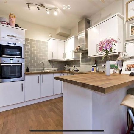 Lovely 1 Bedroom Apartment In West Kensington Лондон Екстериор снимка